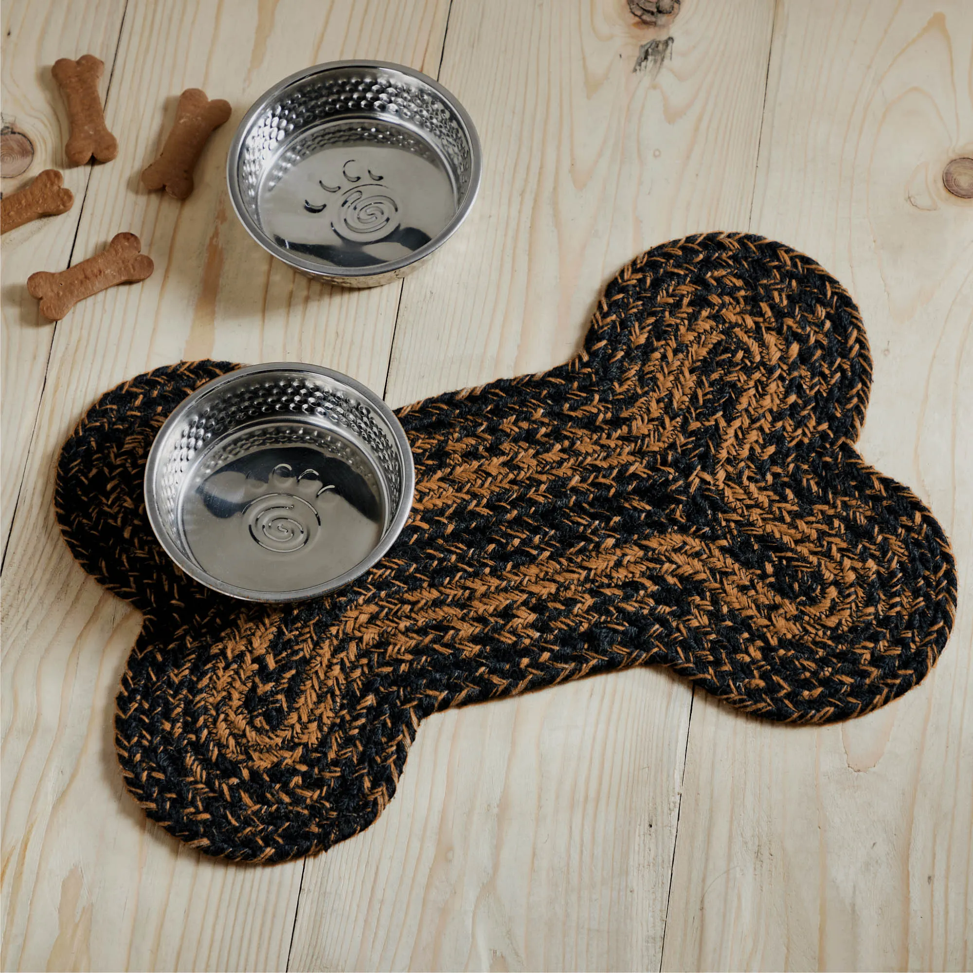 Black & Tan Indoor/Outdoor Bone Rug