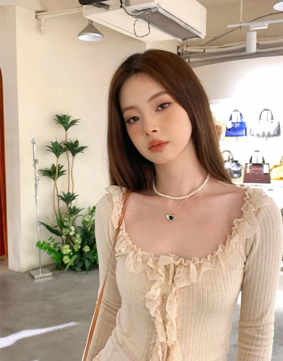 [Mummy Cat] Peachy Pink Lace Top