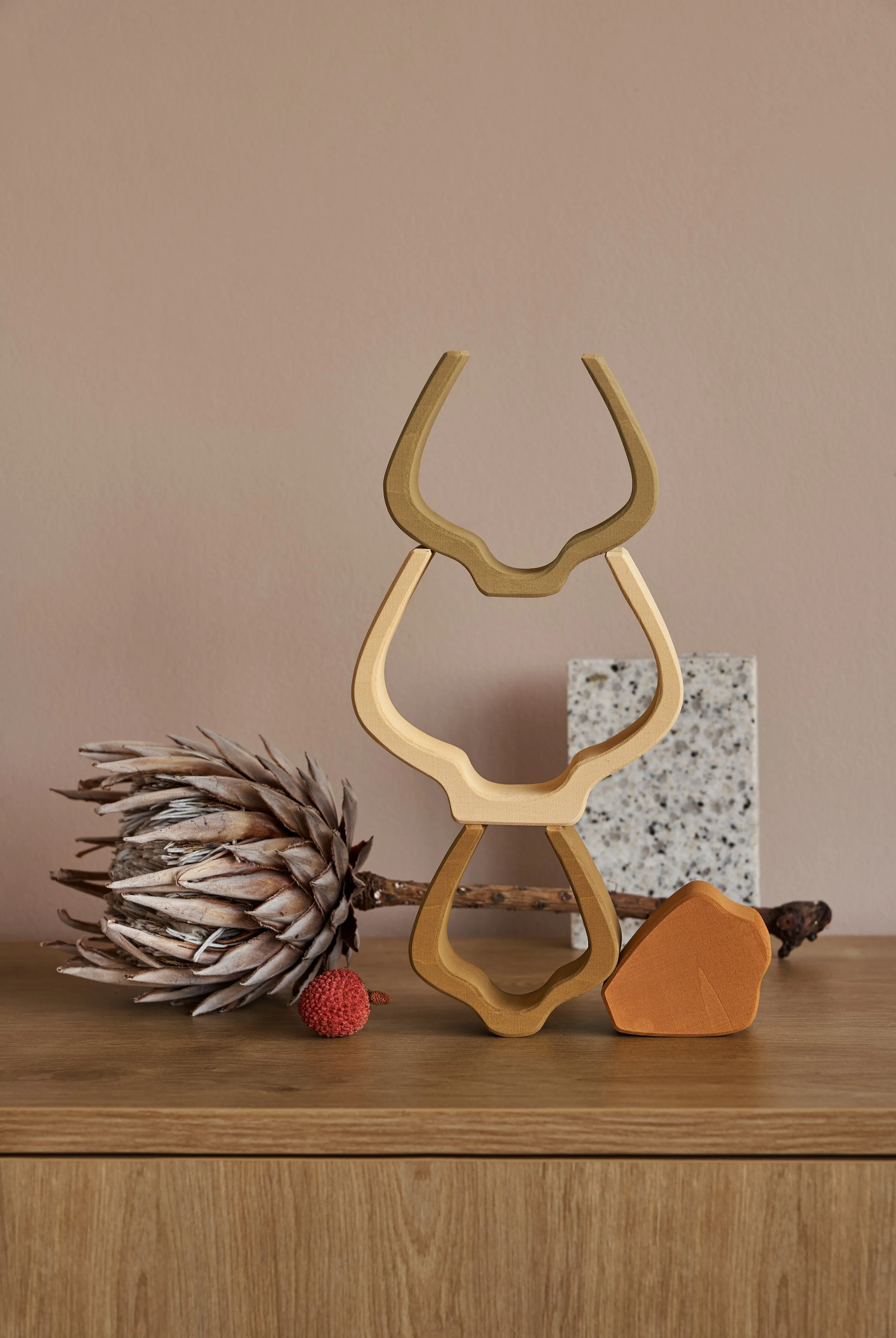 Small Vase Arch Stacker