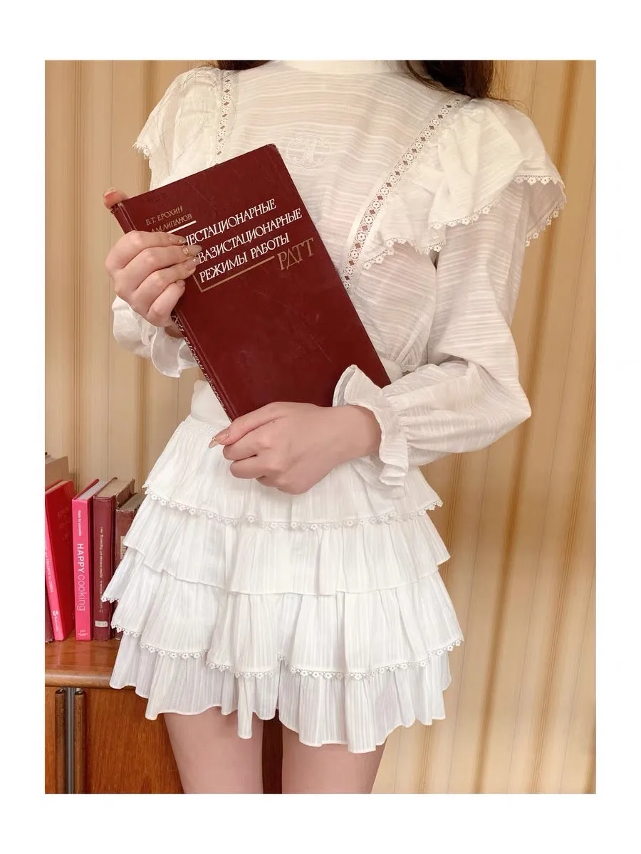 Time Traveler's Delicate Cutout  Lace Ensemble