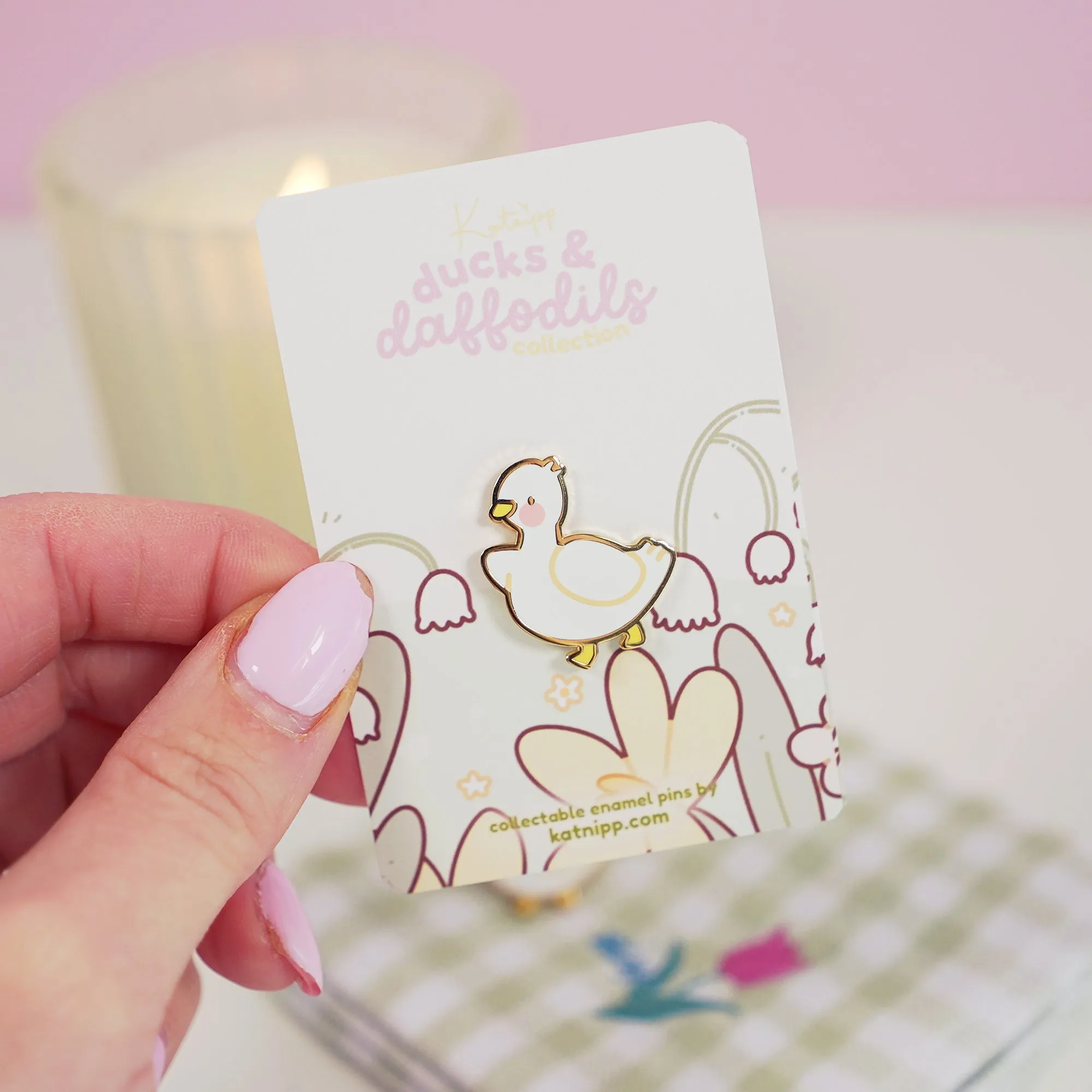 White Mother Duck Enamel Pin | Kawaii Duck Pin | Spring Ducks & Daffodils Collection