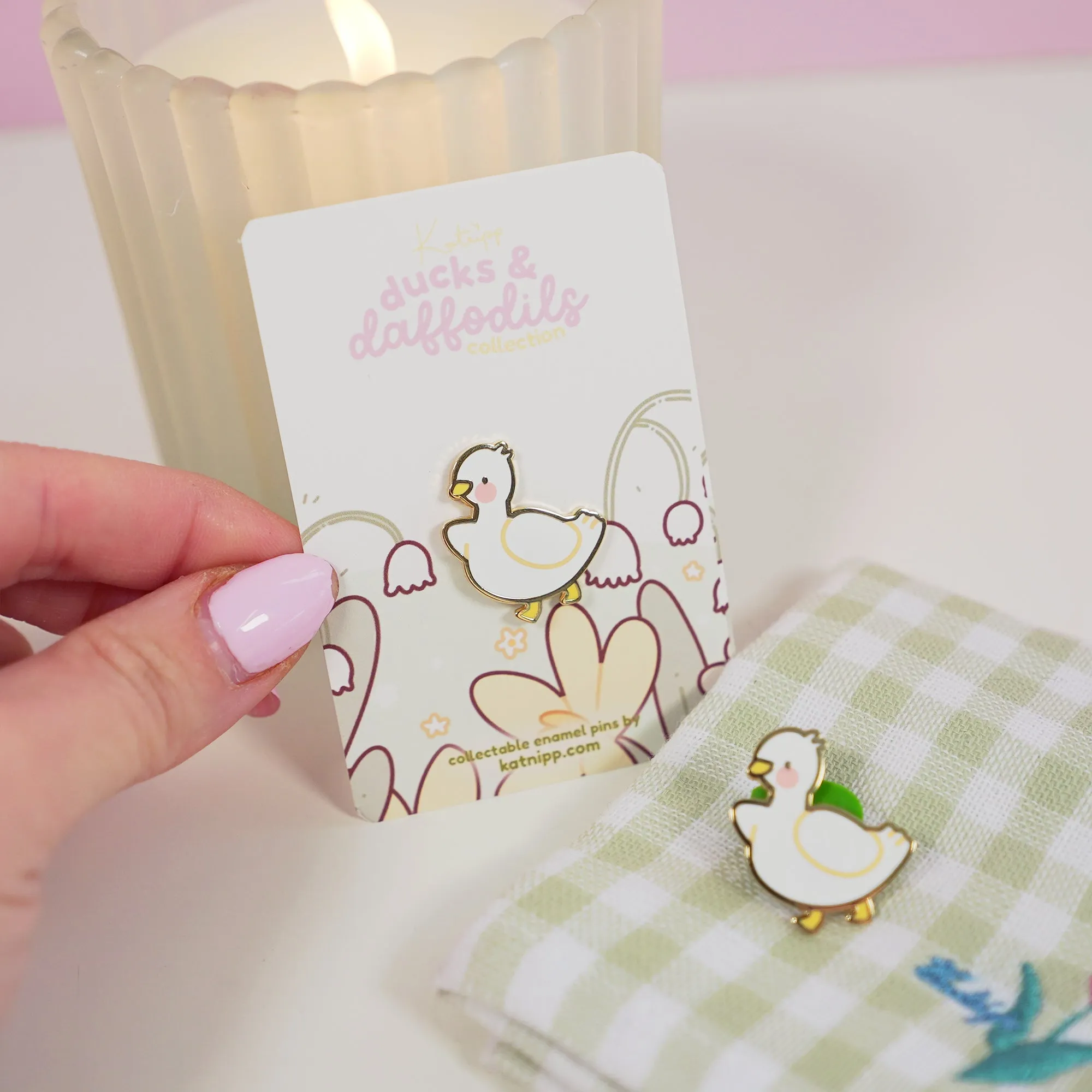 White Mother Duck Enamel Pin | Kawaii Duck Pin | Spring Ducks & Daffodils Collection