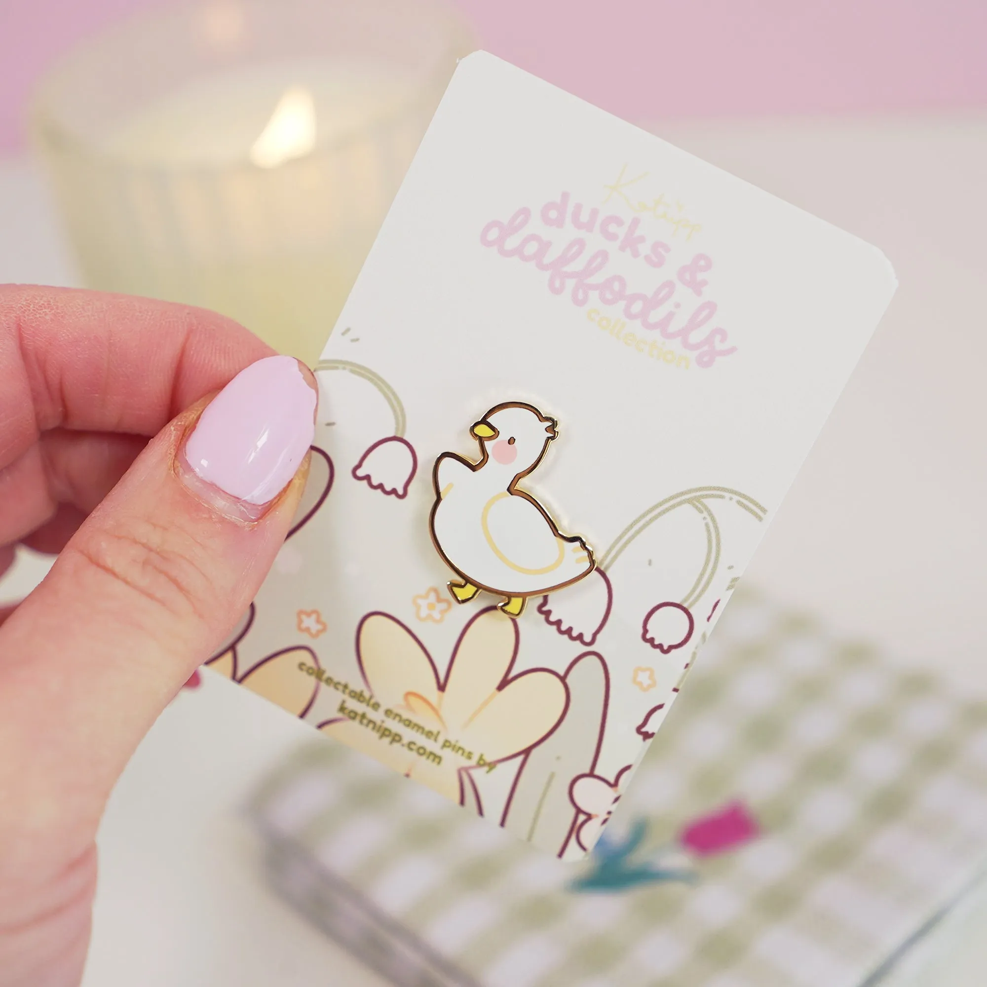 White Mother Duck Enamel Pin | Kawaii Duck Pin | Spring Ducks & Daffodils Collection